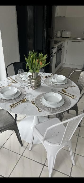 Unterkunft an der Mosel mit Balkon – Blick auf Fluss und Weinberge genießen