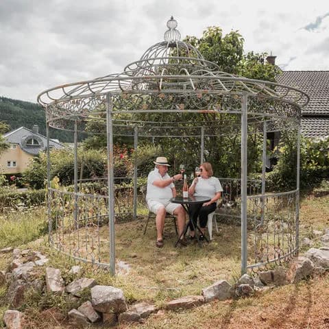 Unterkunft an der Mosel mit Balkon – Blick auf Fluss und Weinberge genießen