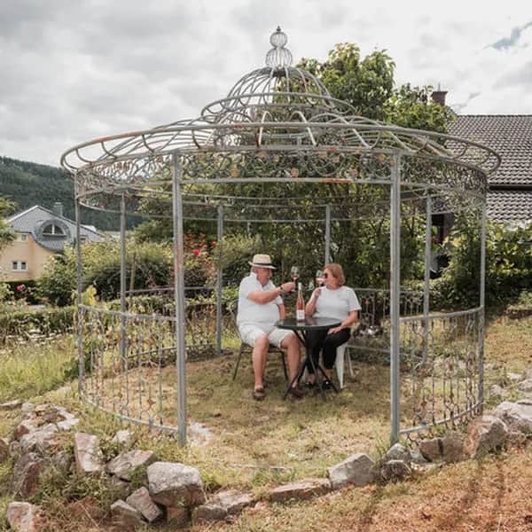 Unterkunft an der Mosel mit Balkon – Blick auf Fluss und Weinberge genießen